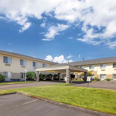 Comfort Suites Near Vancouver Mall Exteriör bild