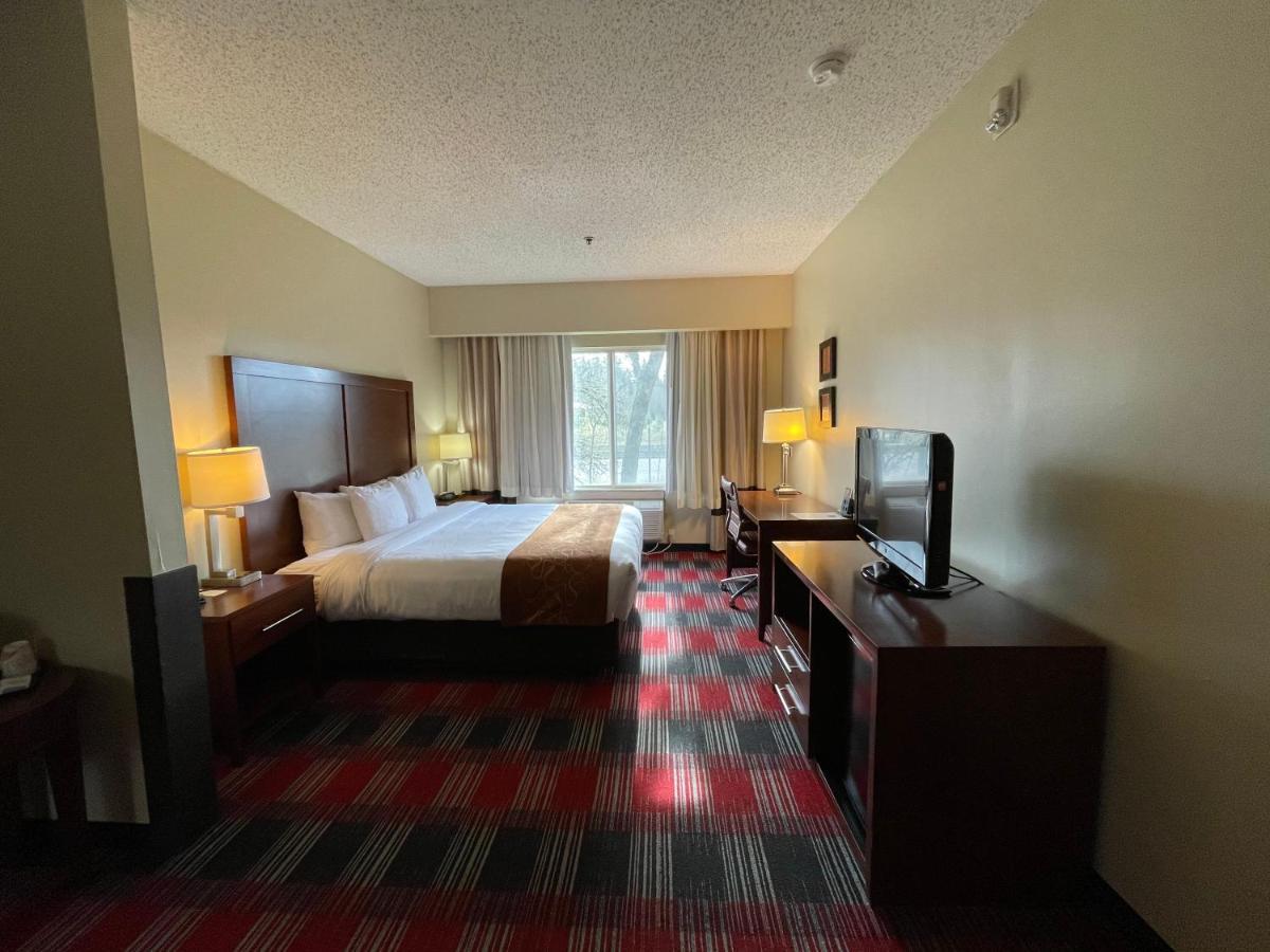 Comfort Suites Near Vancouver Mall Exteriör bild