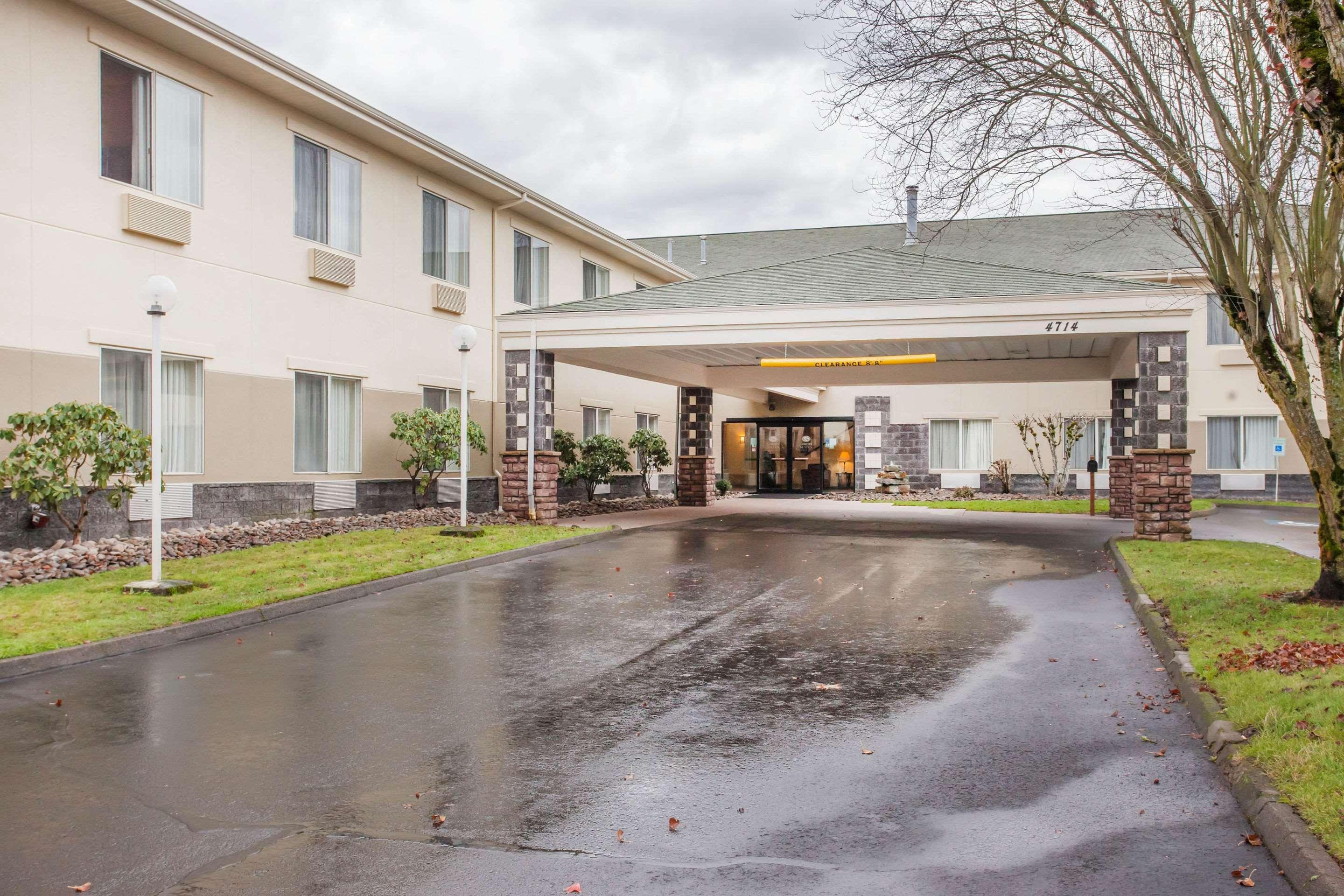 Comfort Suites Near Vancouver Mall Exteriör bild