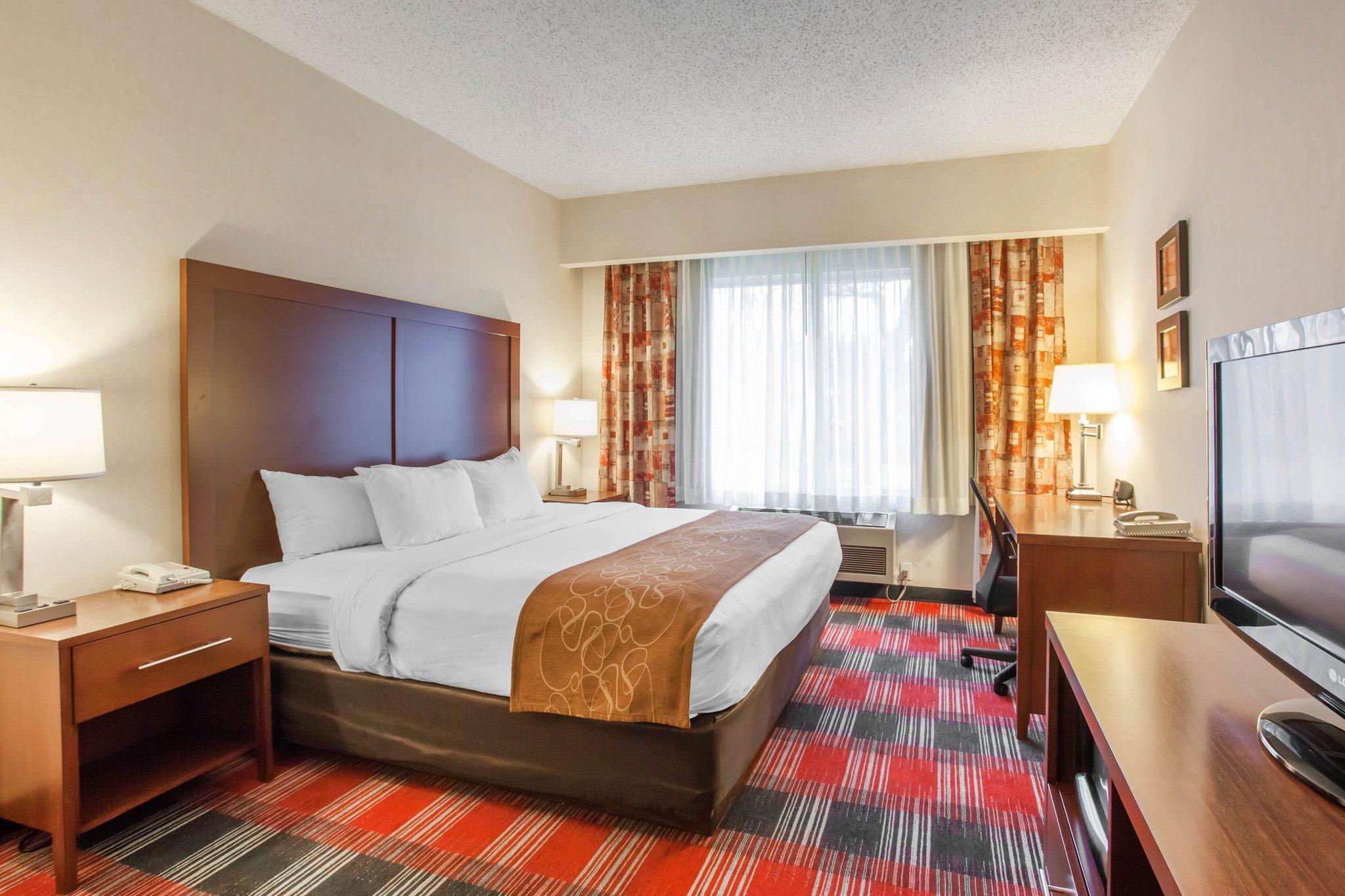 Comfort Suites Near Vancouver Mall Exteriör bild