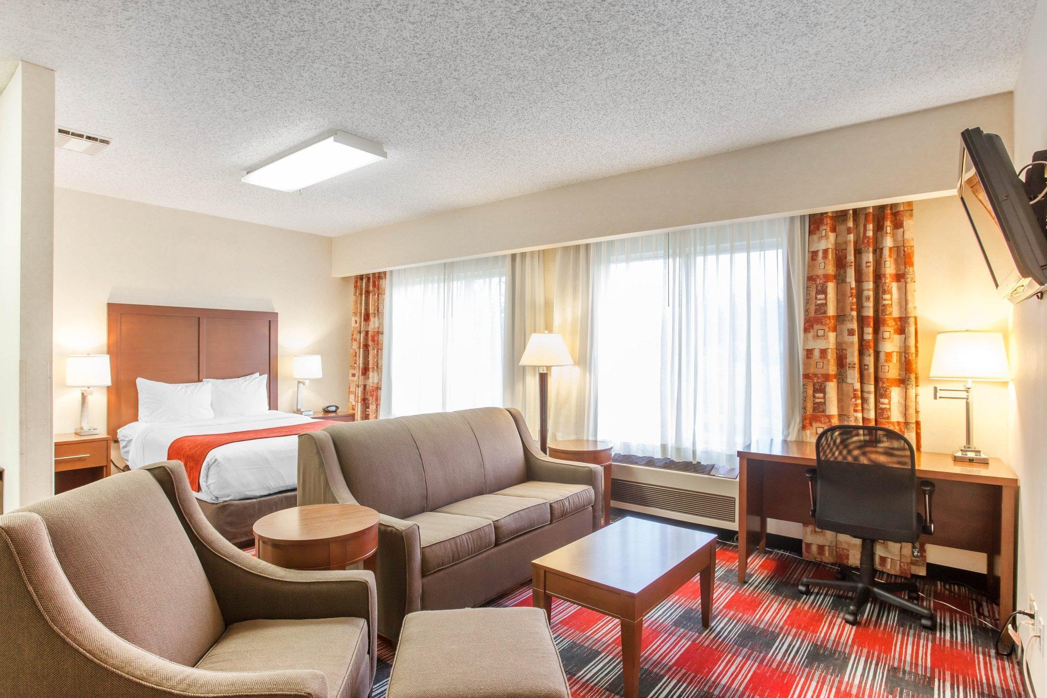 Comfort Suites Near Vancouver Mall Exteriör bild