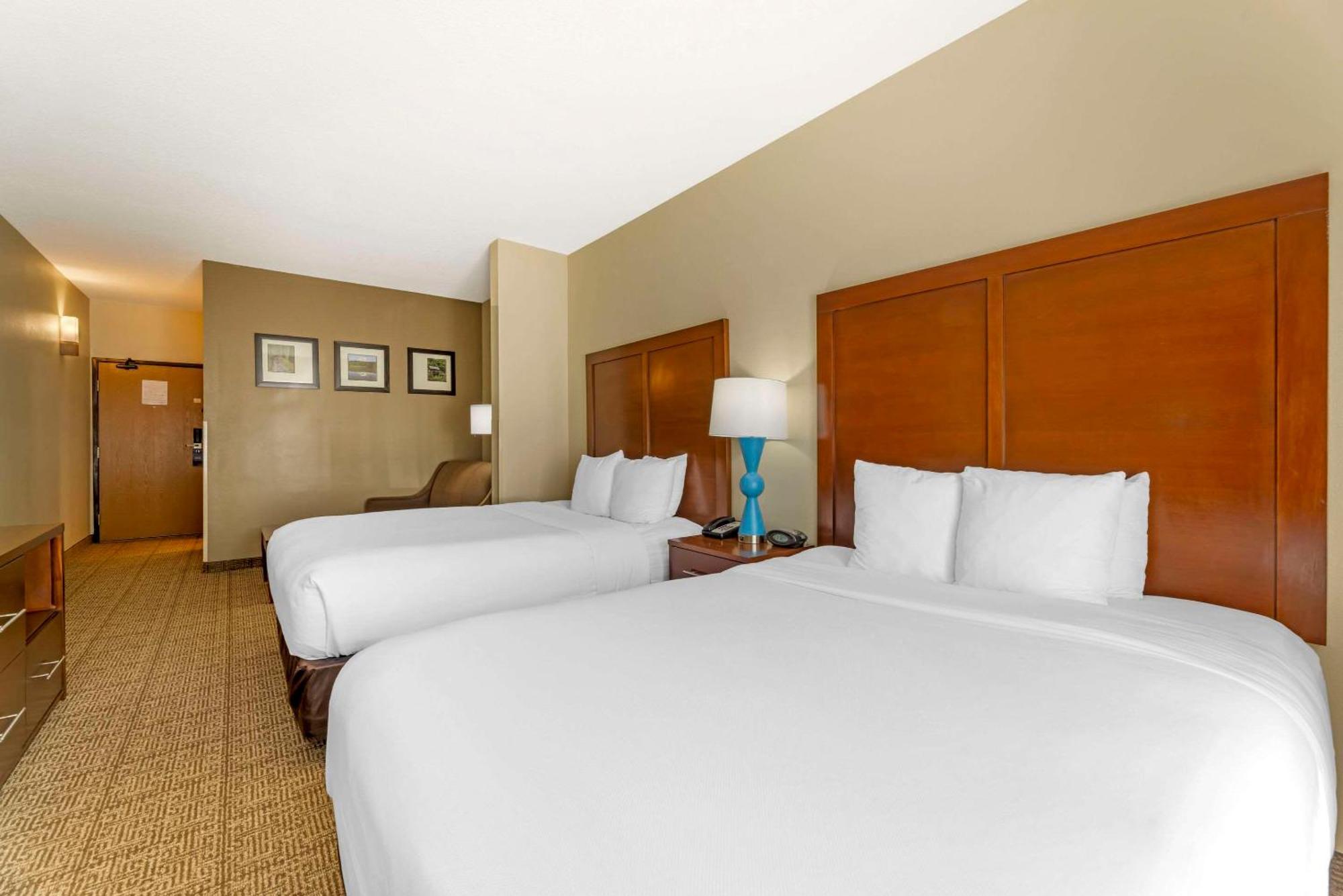 Comfort Suites Near Vancouver Mall Exteriör bild