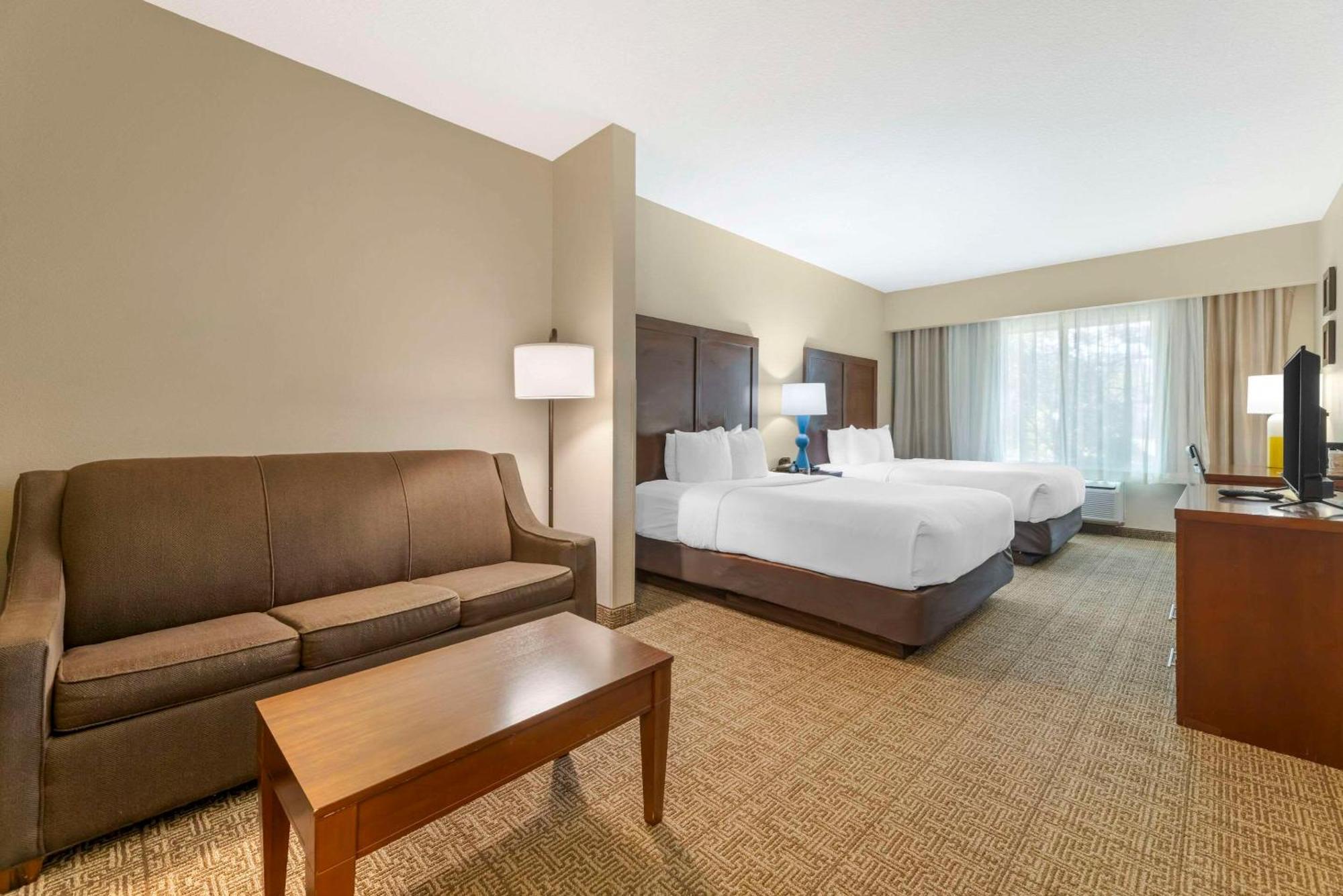 Comfort Suites Near Vancouver Mall Exteriör bild