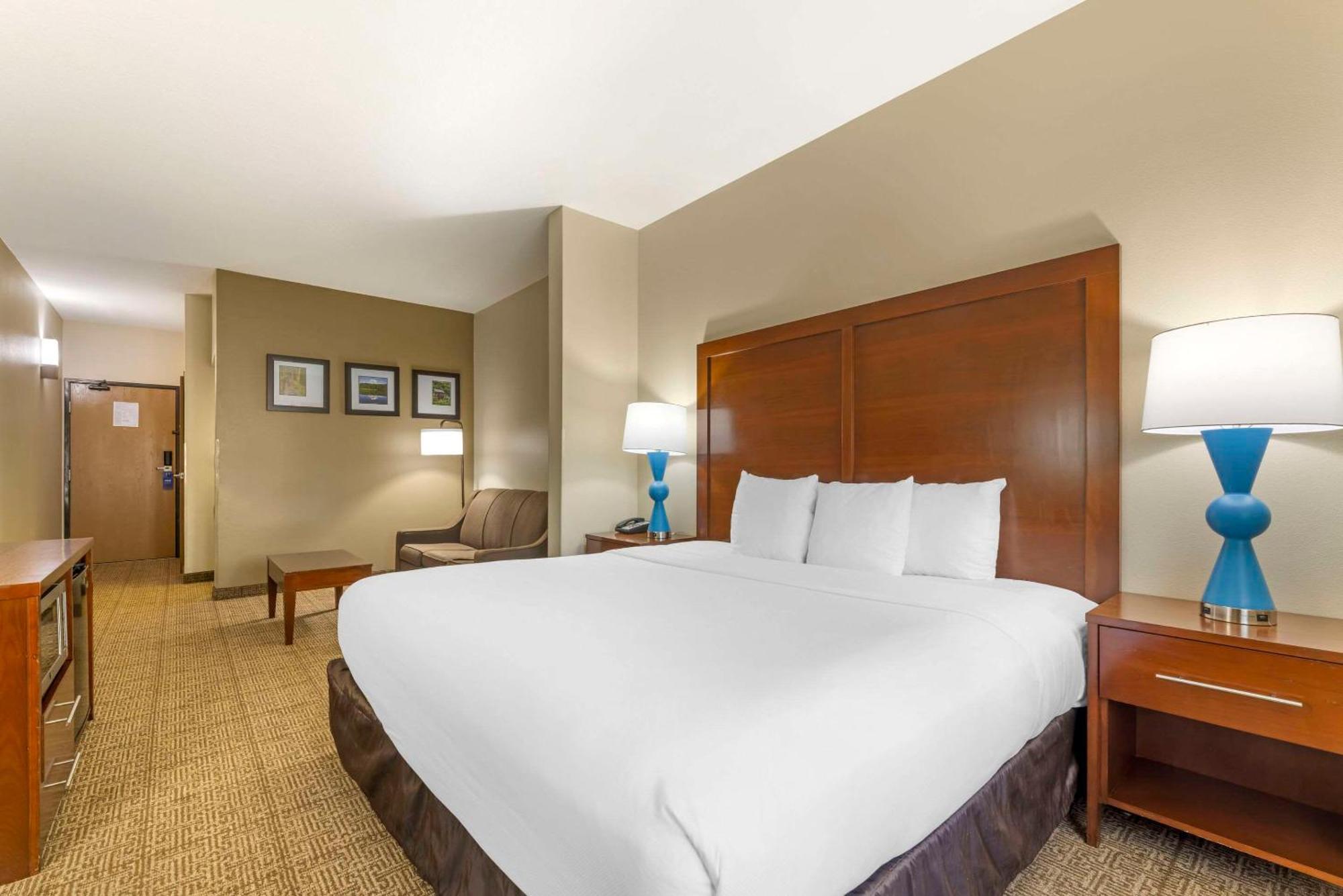 Comfort Suites Near Vancouver Mall Exteriör bild