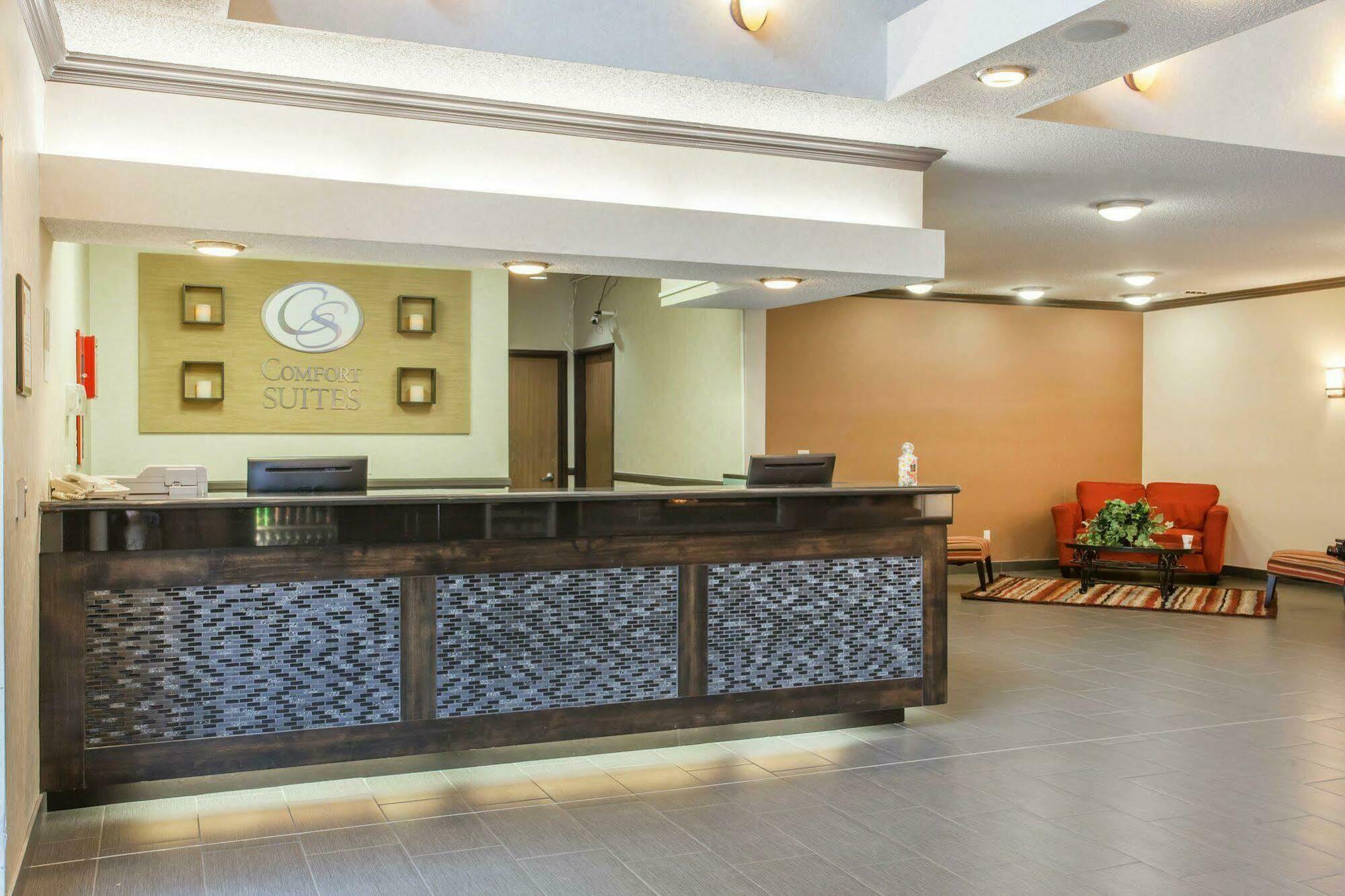 Comfort Suites Near Vancouver Mall Exteriör bild